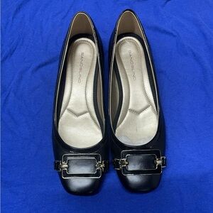 Bandolino flats with buckle across toe